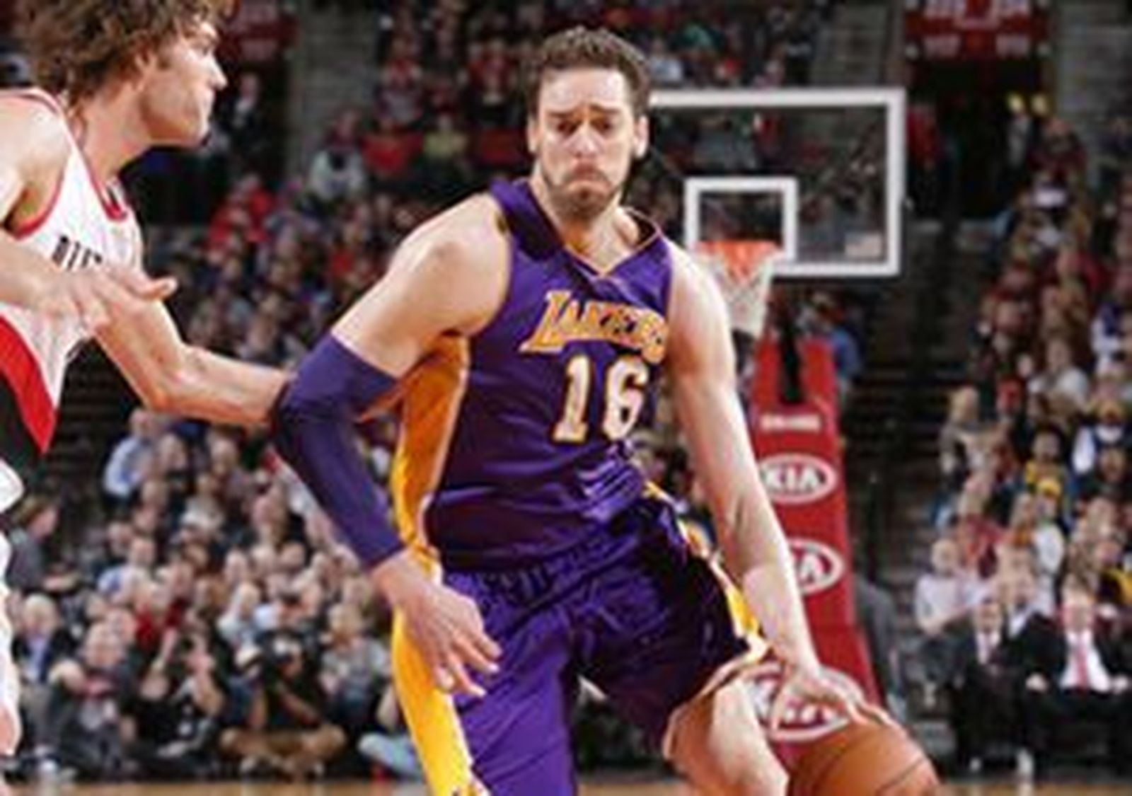 Gran noche de los hermanos Pau y Marc Gasol; ganó Rubio