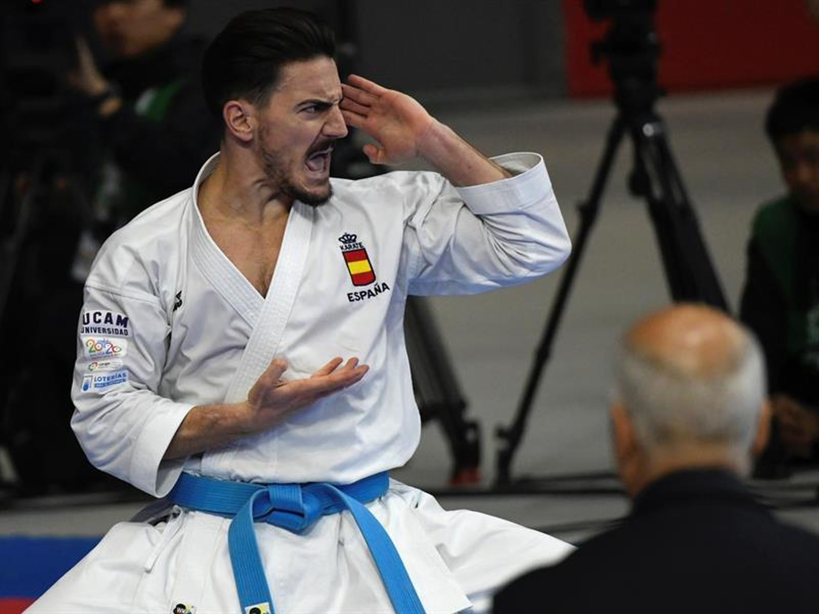 Damián Quintero mundial de Kárate ejercicio katas