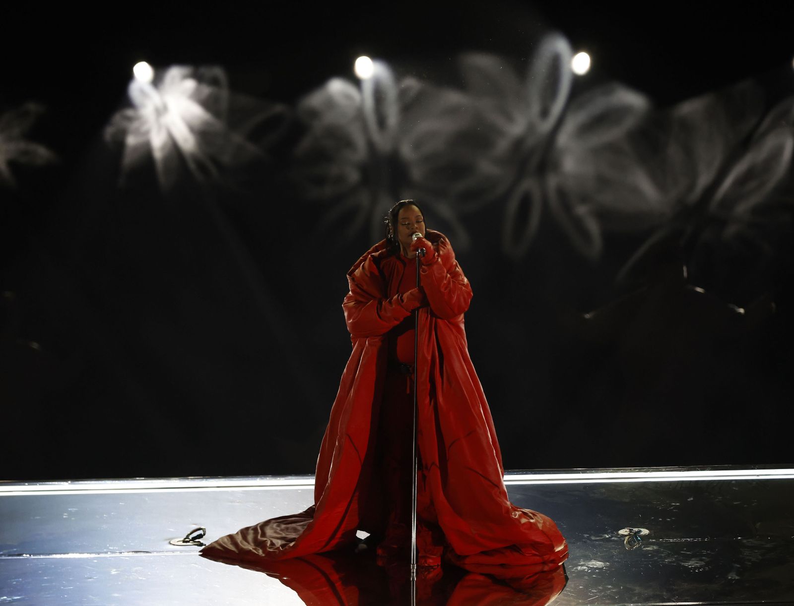 Rihanna triunfa en Spotify tras su actuación en la Super Bowl