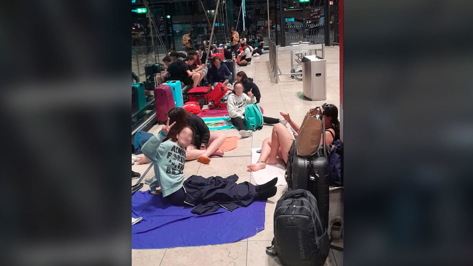 Tirados en el aeropuerto