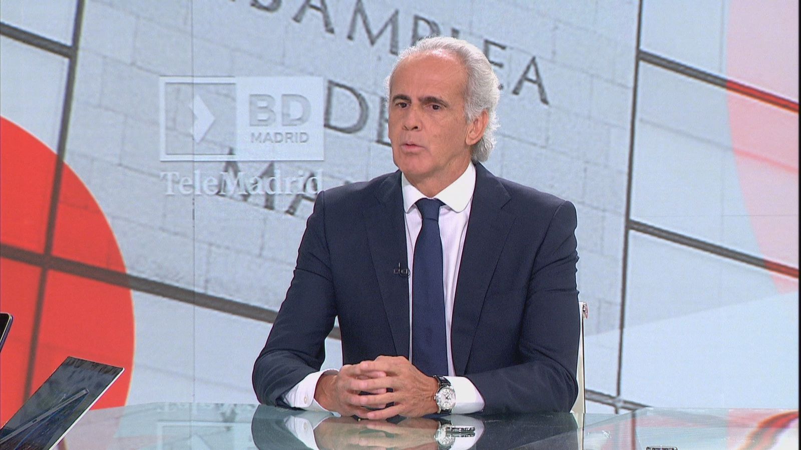 Entrevista al consejero de Sanidad, Enrique Ruiz Escudero