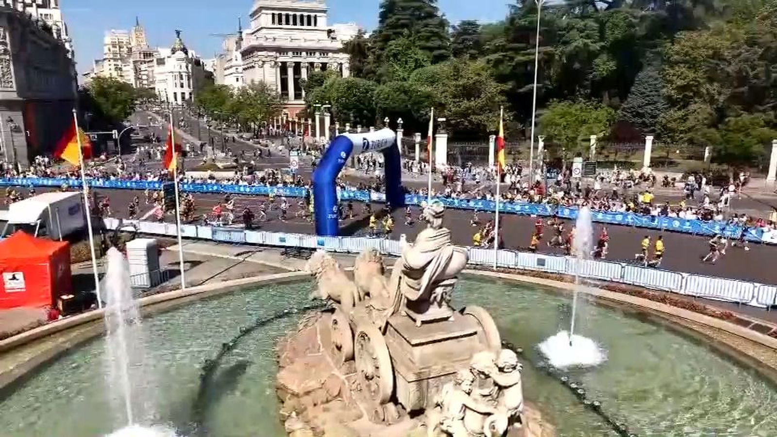 47.000 corredores toman las calles de Madrid en una 'Zurich Rock 'n' Roll' de récord