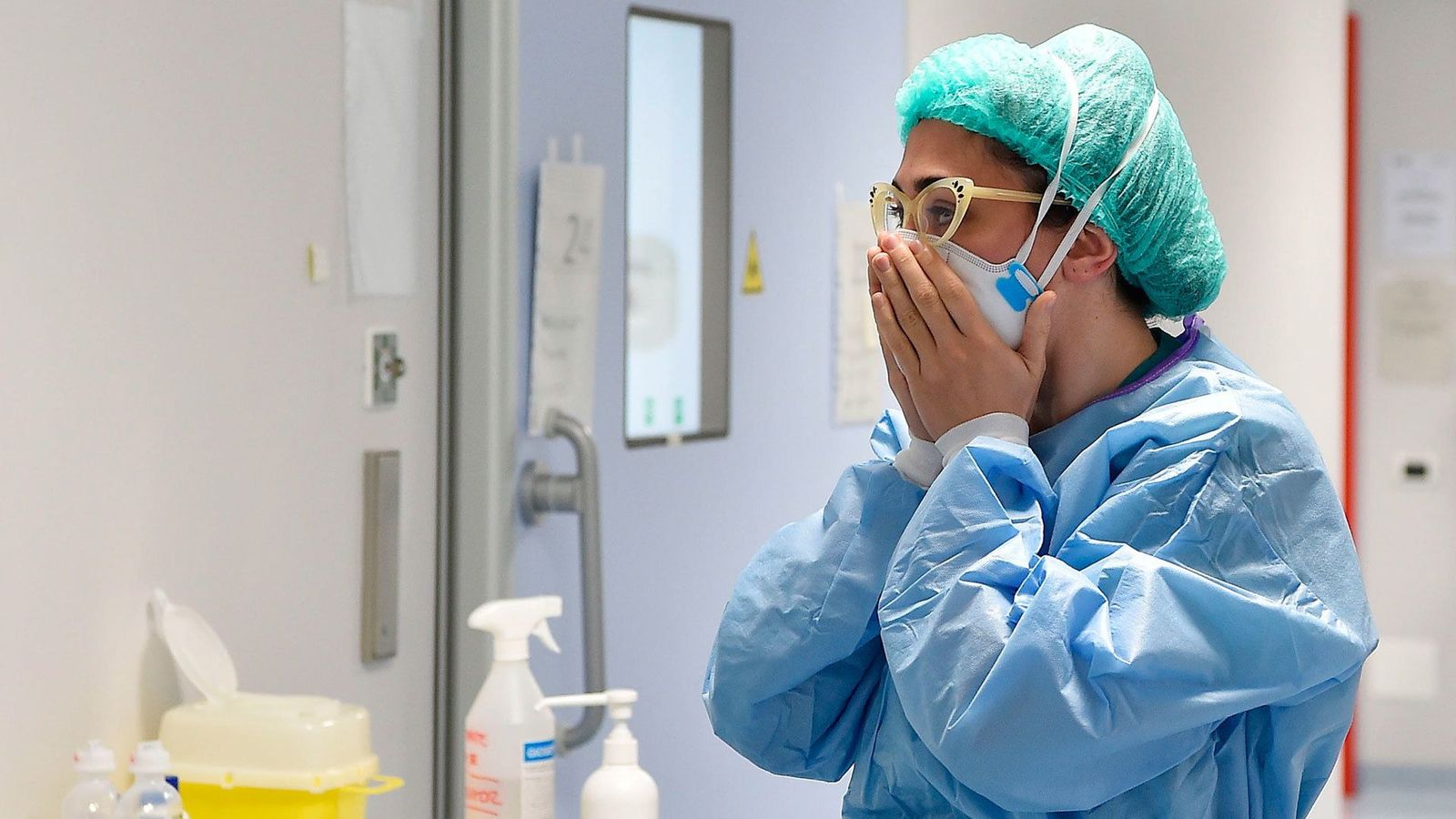 Los médicos deben tomar decisiones muy duras estos días, ¿cómo asumirlo?