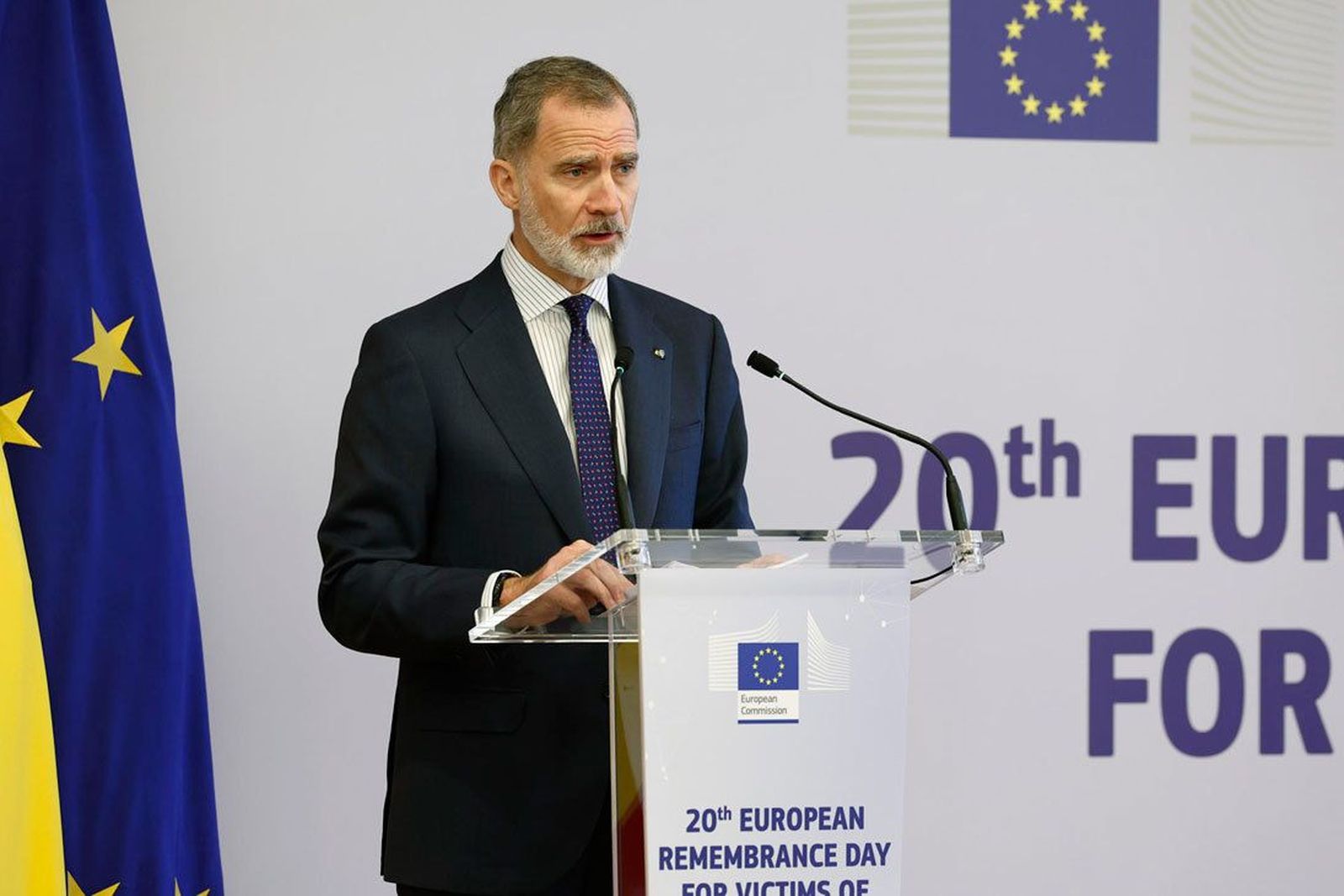 El Rey ensalza a las víctimas del terrorismo y dice que representan “la grandeza de la democracia y su fortaleza”