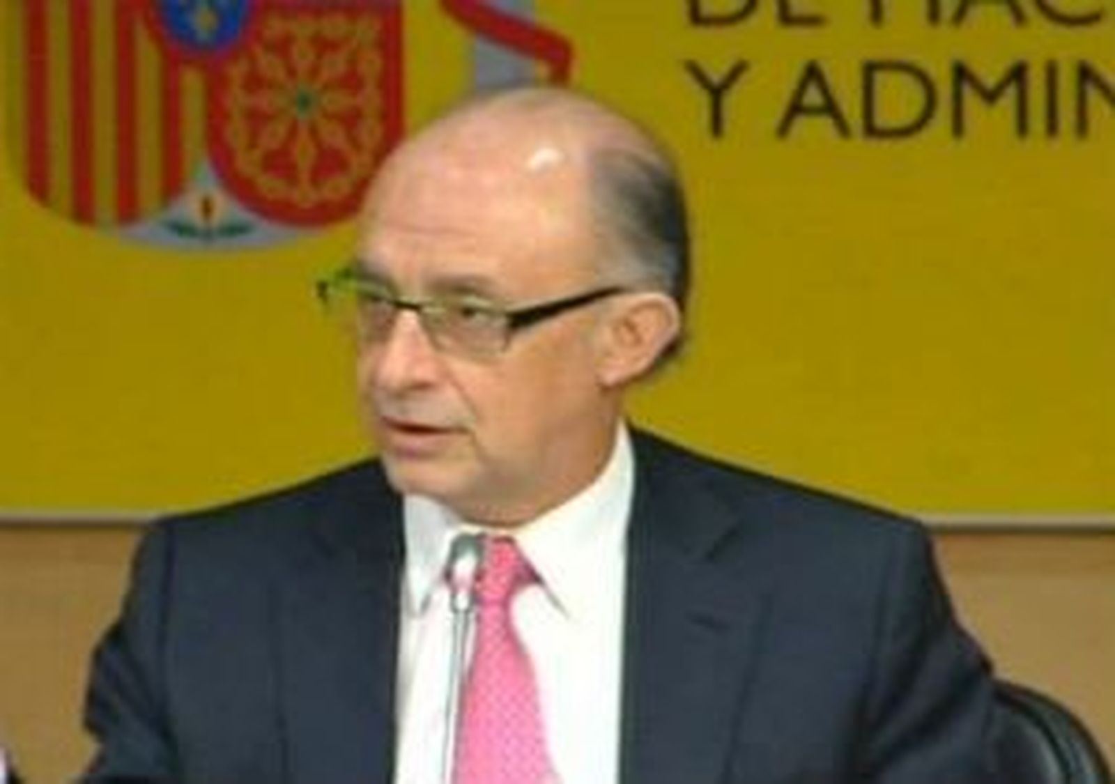 El Gobierno intervendrá aquellas comunidades que no cumplan el déficit