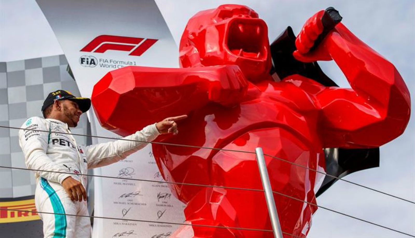 GP Francia: Exhibición de Hamilton; Sainz 8º y Alonso último
