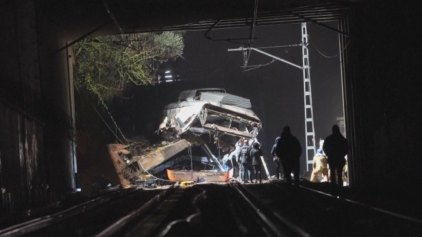 Muere el maquinista del tren de Rodalies que chocó contra un muro en Gelida (Barcelona)