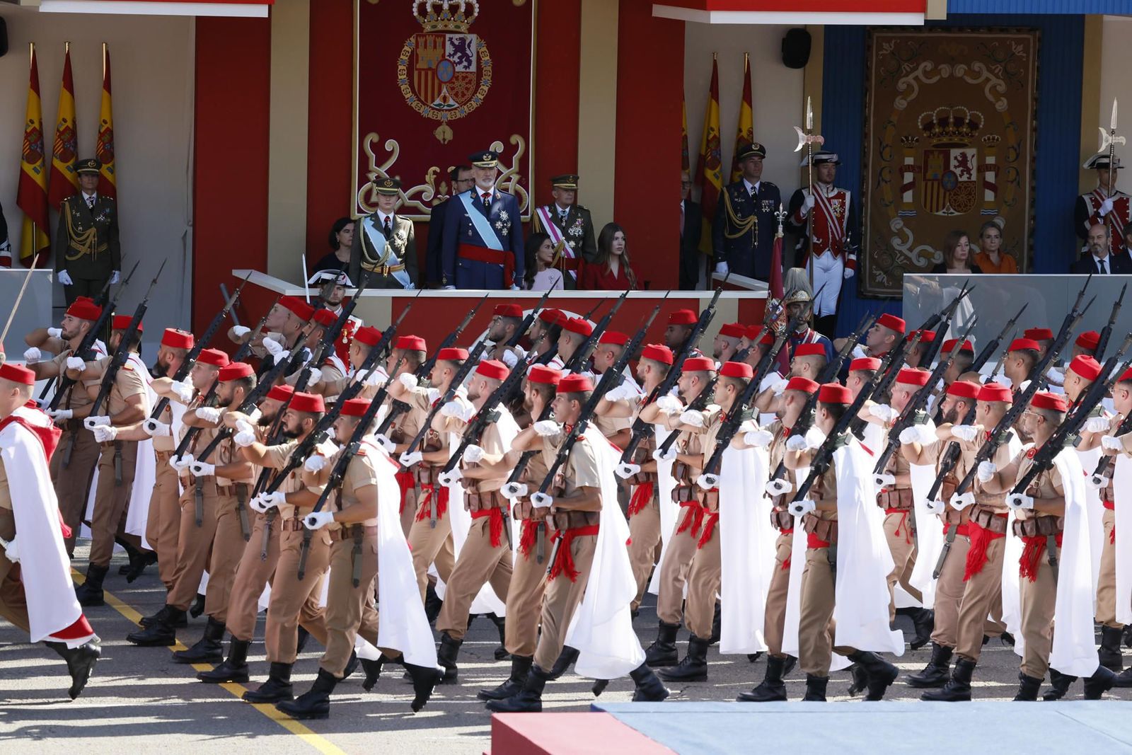 Así se vivió en Madrid el tradicional desfile militar el Día de la Fiesta Nacional