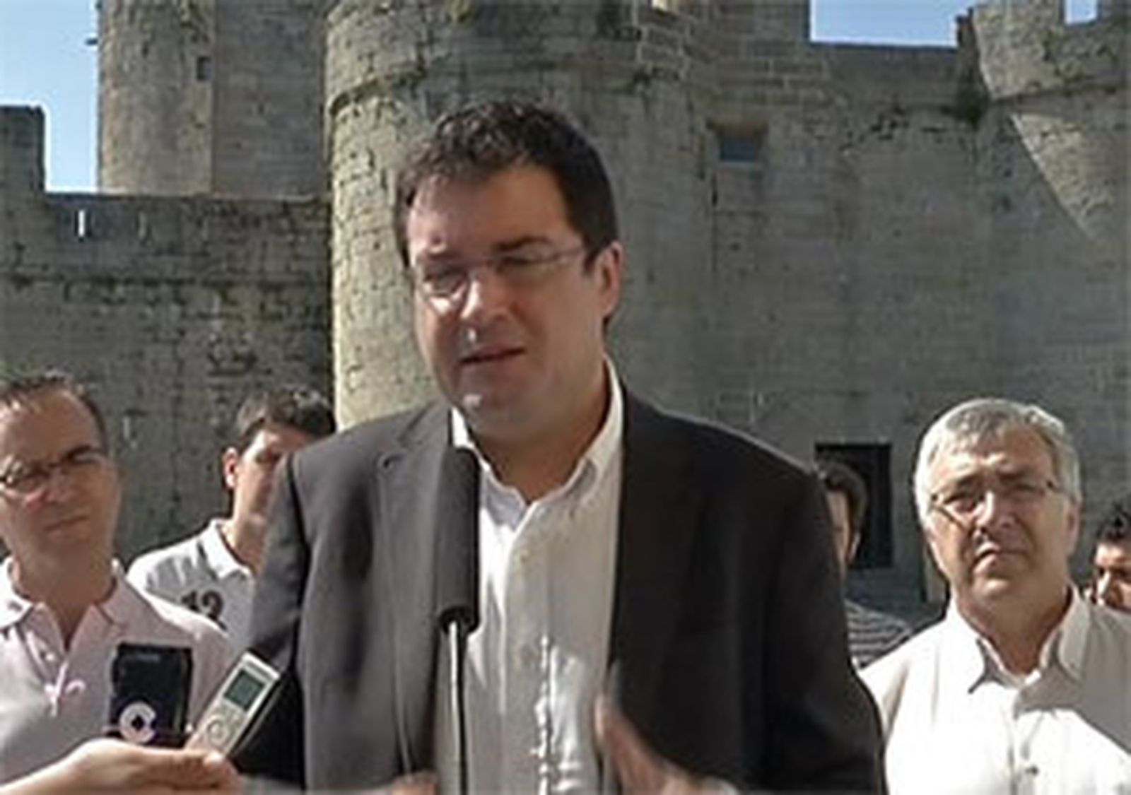 Oscar López