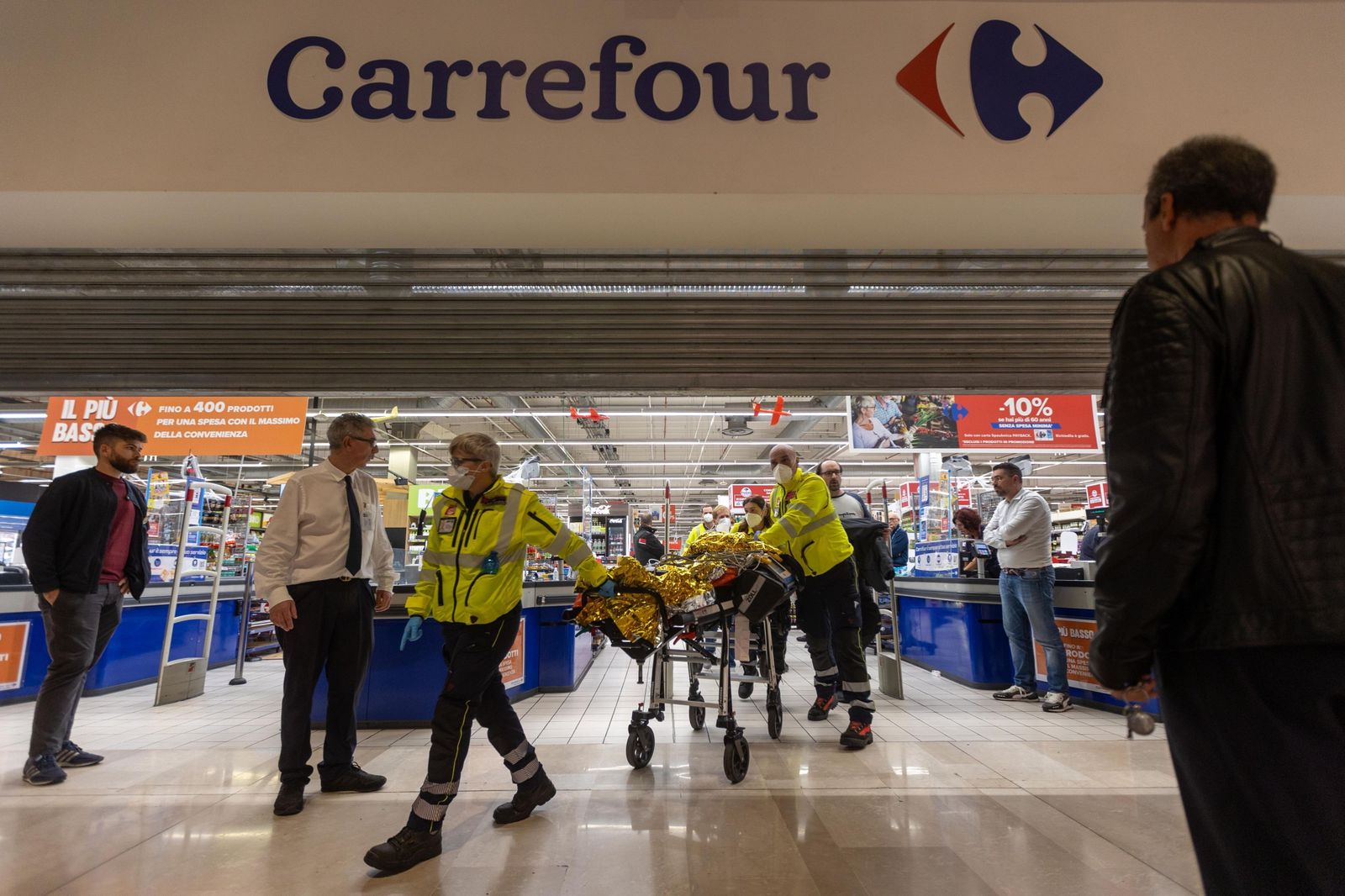 Apuñalamiento múltiple en un Carrefour: el español Pablo Marí será operado este viernes