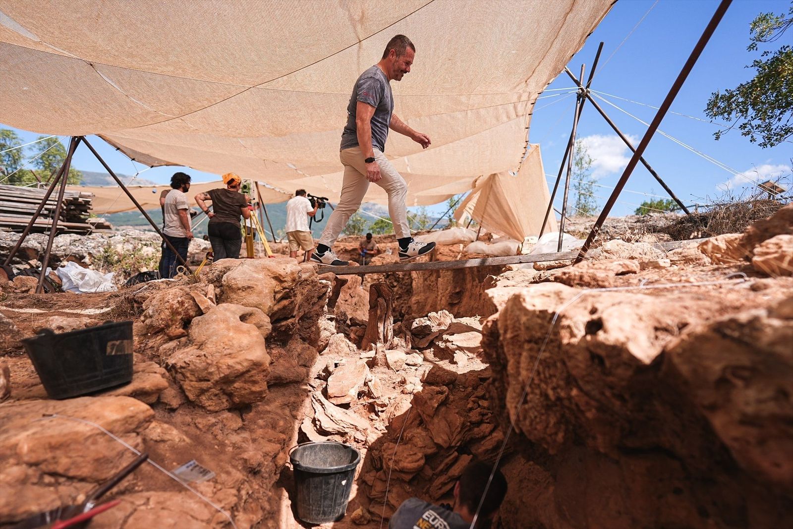 El Valle de los Neandertales de Pinilla del Valle, entre los yacimientos con restos fósiles más antiguos de la Península