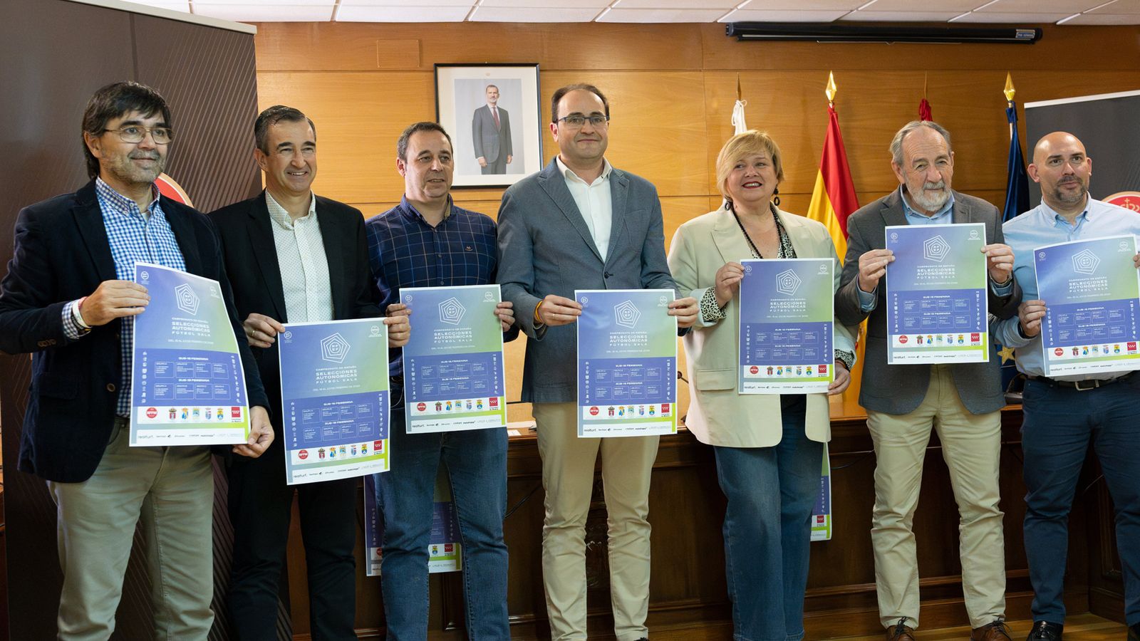 Paco Díez en la presentación de los campeonatos de fútbol sala