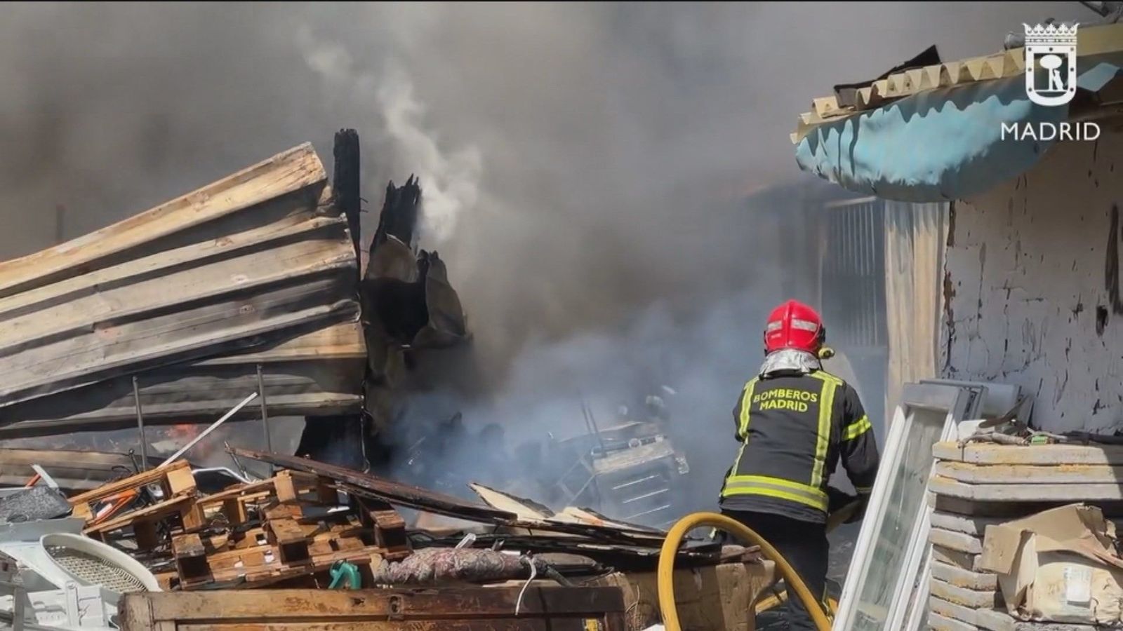 Un incendio afecta a varias infraviviendas de la Cañada Real