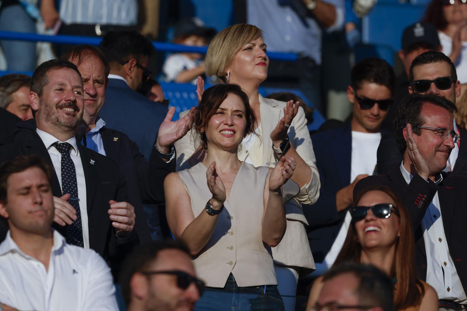 Ayuso celebra el ascenso del Leganés