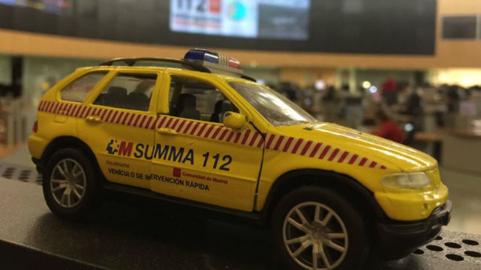 Un motorista de 41 años herido grave al chocar con un muro en Majadahonda