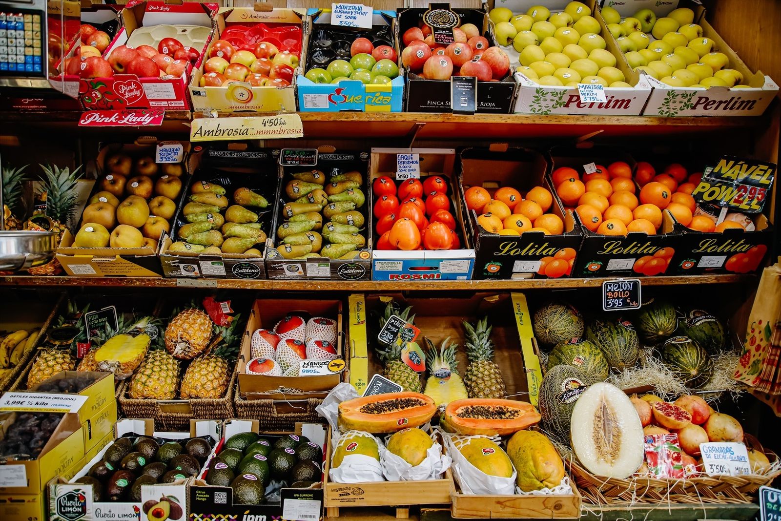 Llenar el carro de frutas y verduras , una sencilla manera de evitar tumores