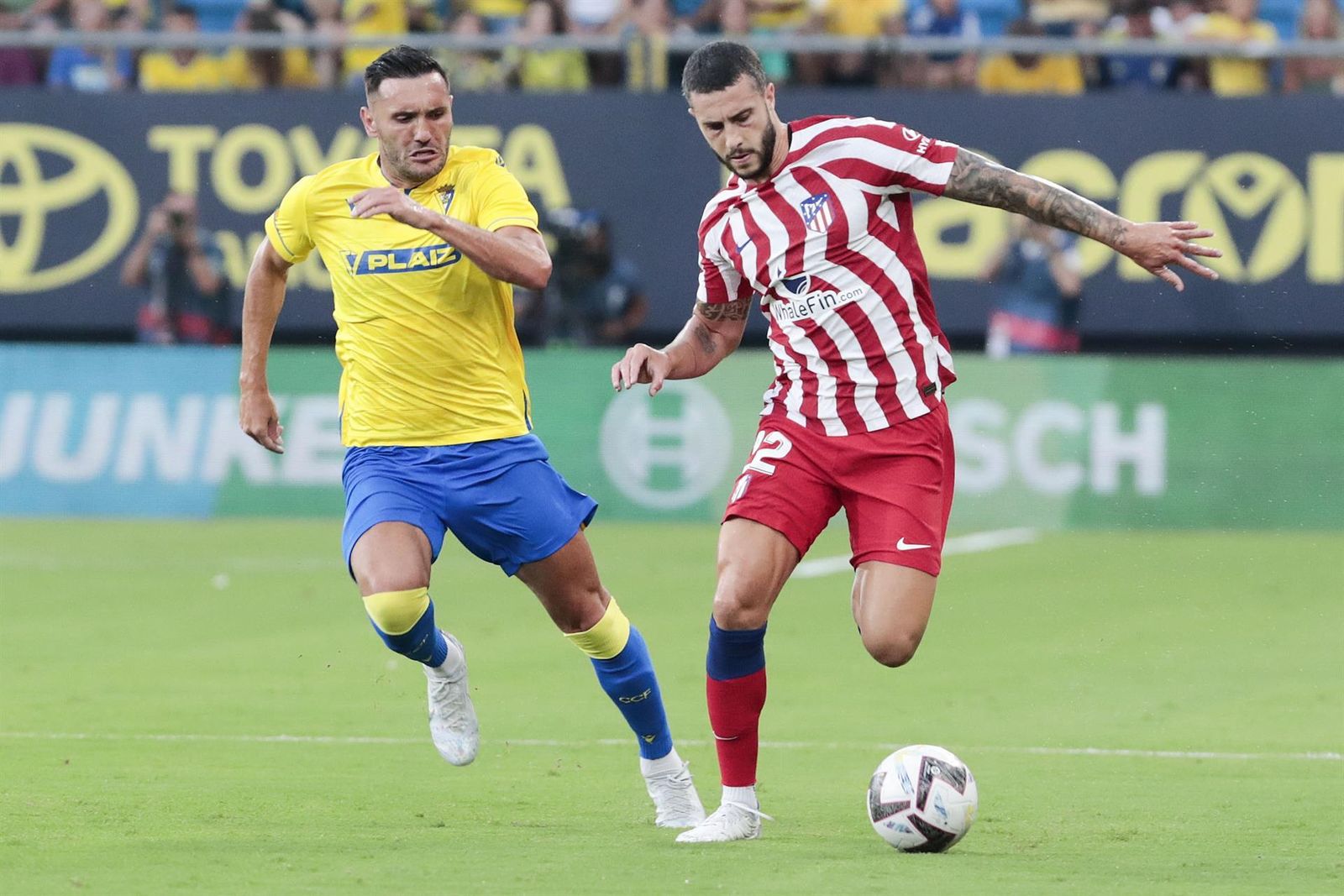 Lucas Pérez y Mario Hermoso