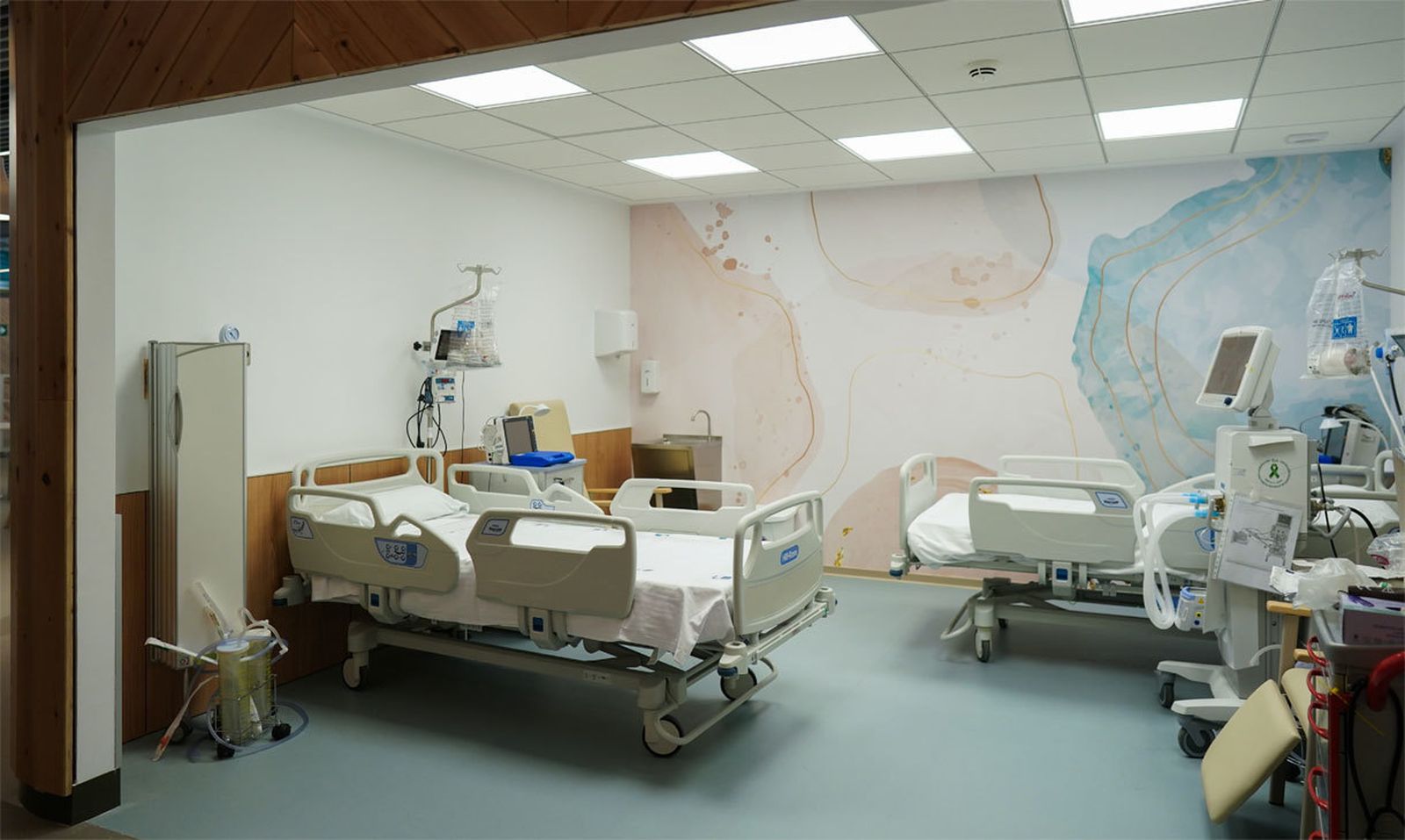 Abre sus puertas el Centro Especializado de Atención  Diurna para la ELA en el Zendal con sus primeros pacientes