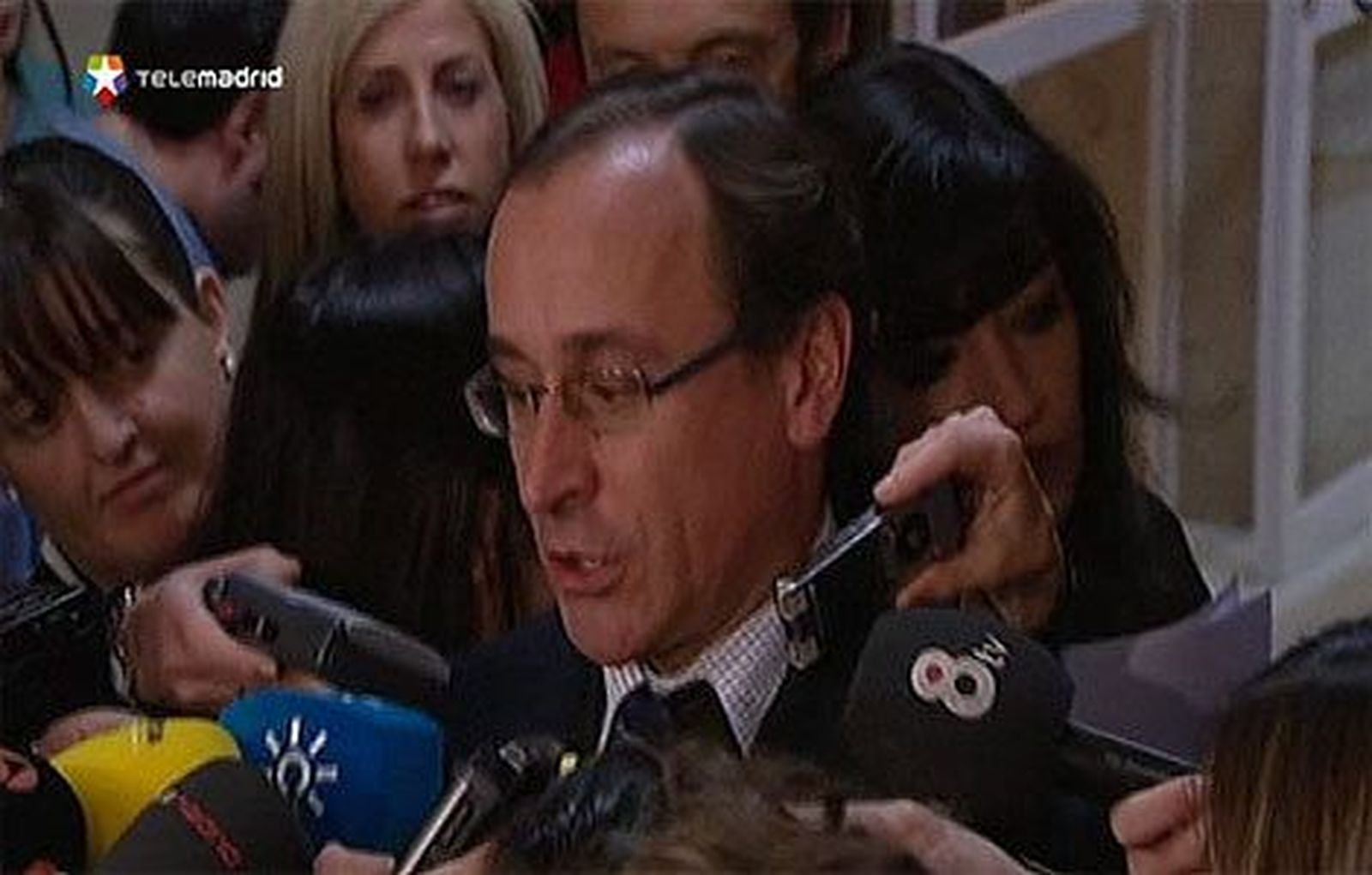 Alonso: "Lo sustancial es que se ha dado un golpe muy duro a lo que queda de ETA en España"