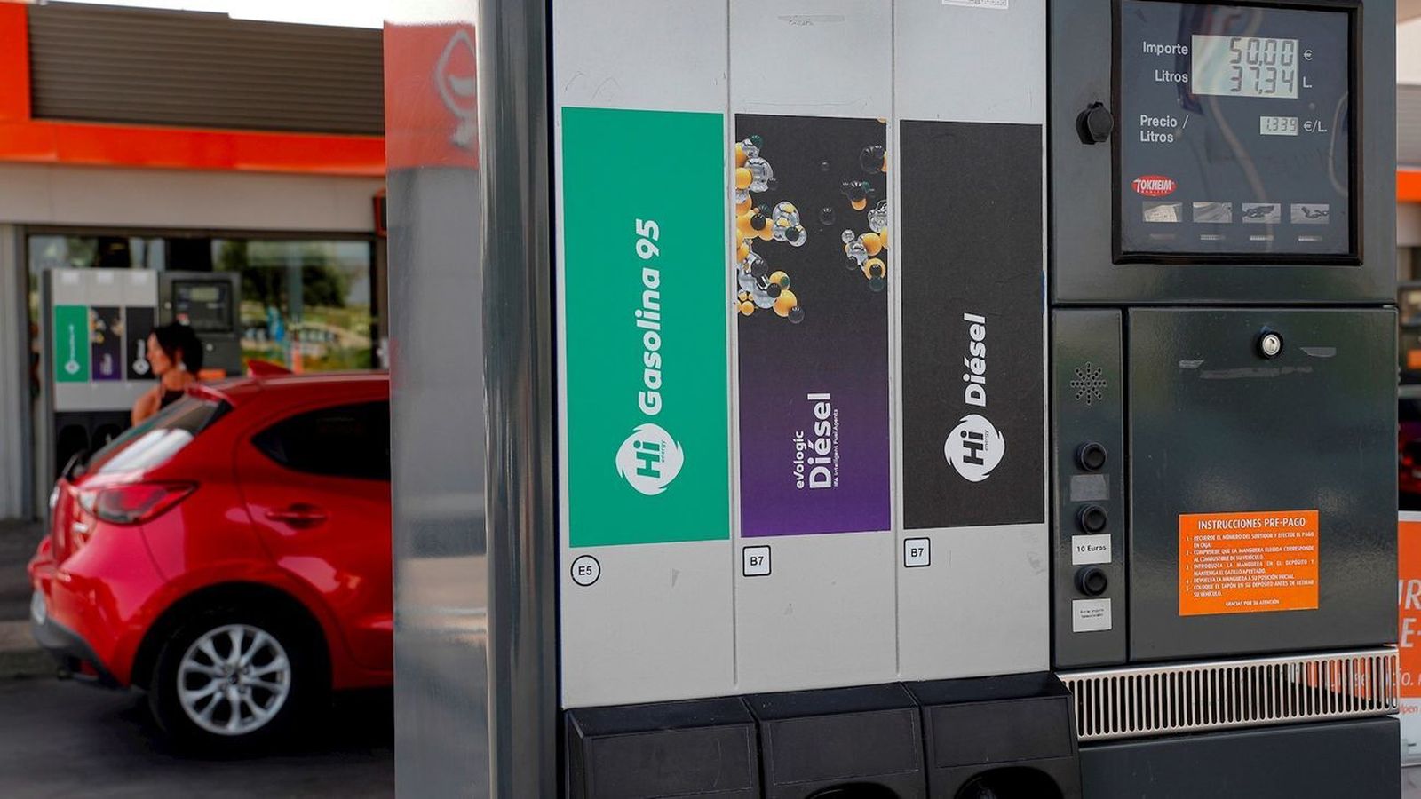 Surtidores de combustible en una gasolinera