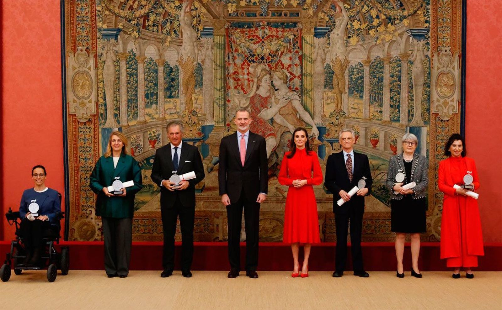 El Rey acredita a los nuevos embajadores de Marca España, "el mejor activo para que el país sea un referente"