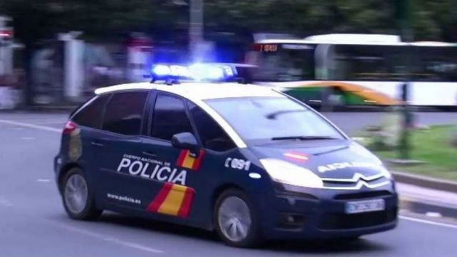 La Policía salva a un matrimonio de morir apuñalados por su propio hijo en Chamartín