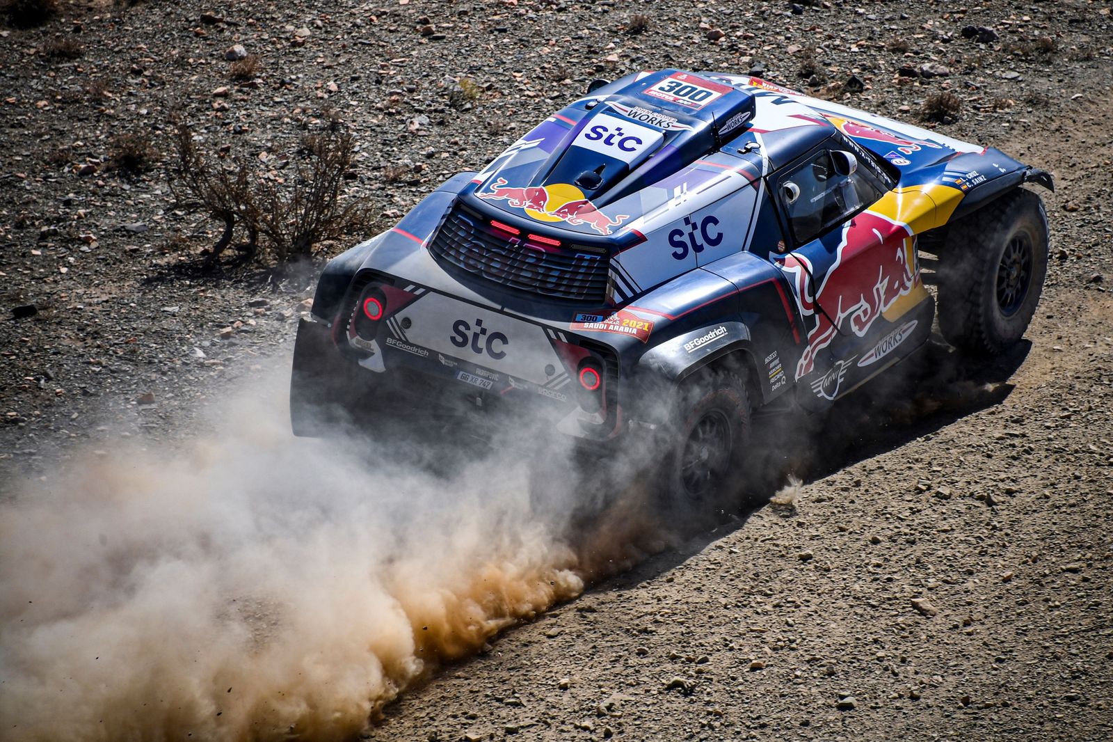 Cambio de guion en el Dakar con Peterhansel y Barreda de líderes