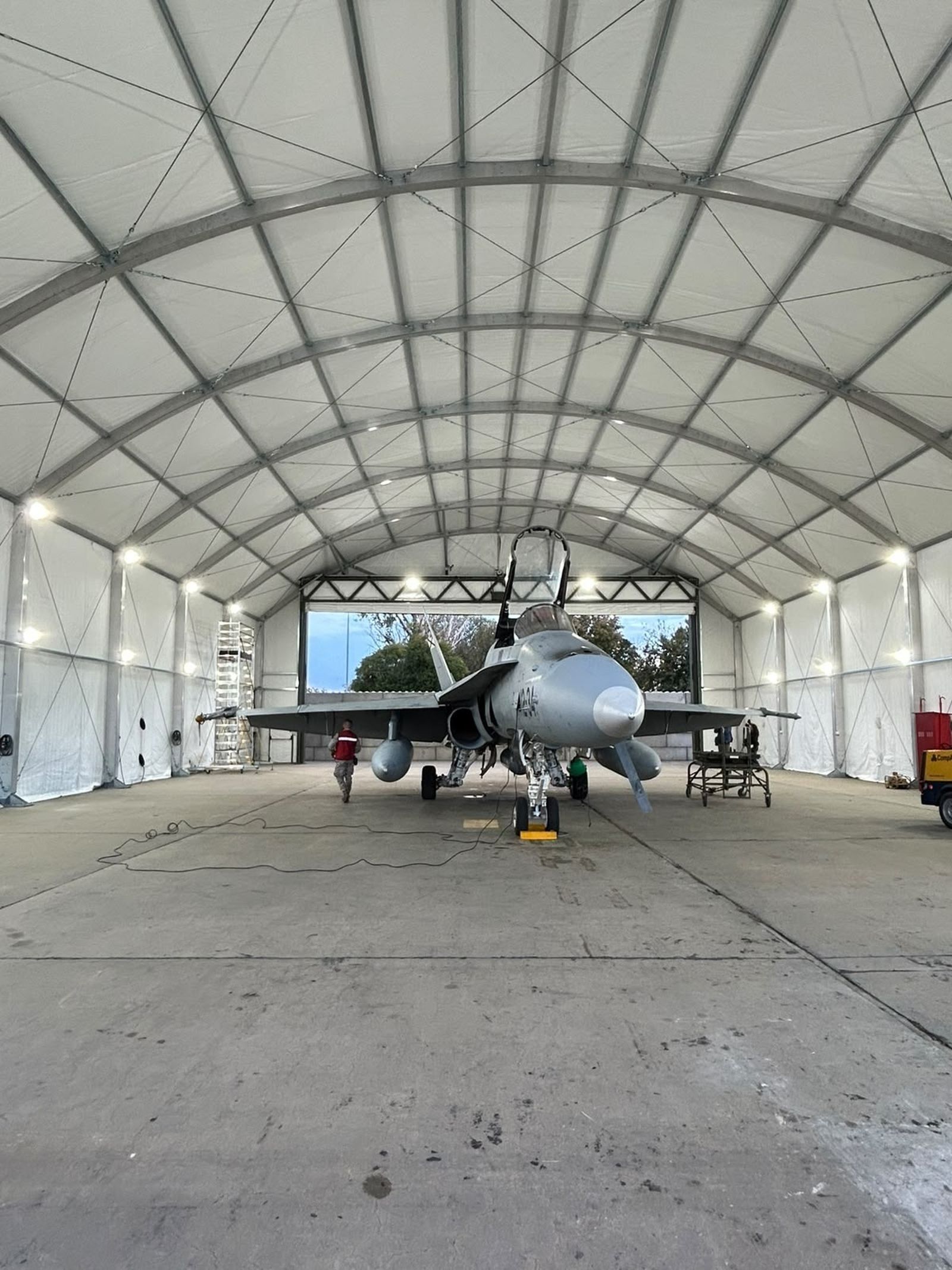 Un F18 en Base Mihail Kogalniceanu