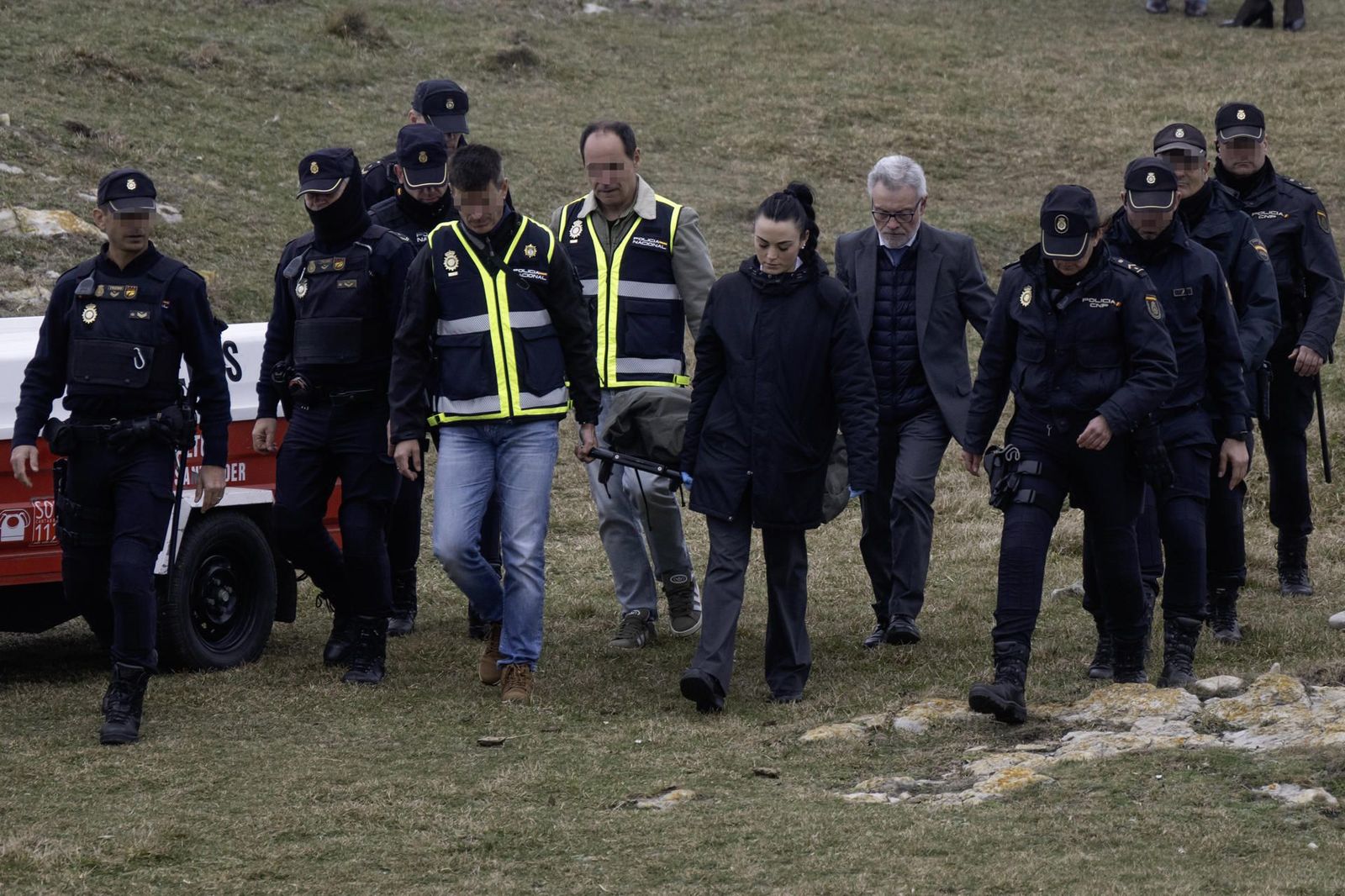 Hallado el cuerpo de la joven precipitada tras romperse una pasarela costera en Santander