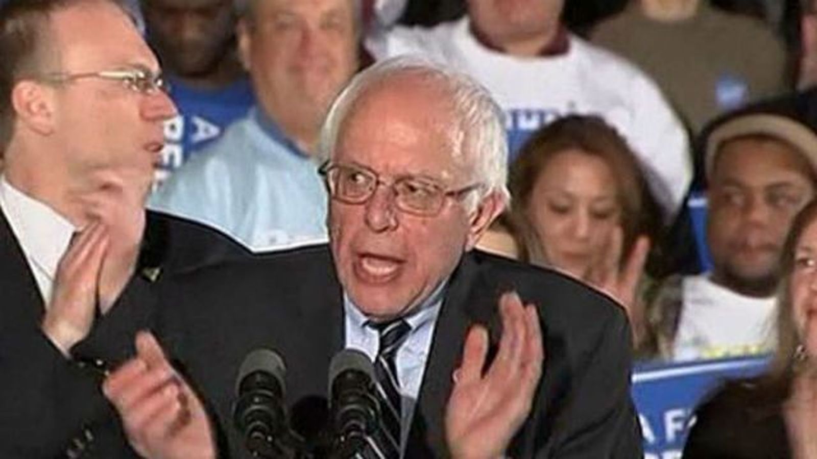 Trump dobla al segundo y Sanders saca más de 20 puntos a Clinton con el 89 %
