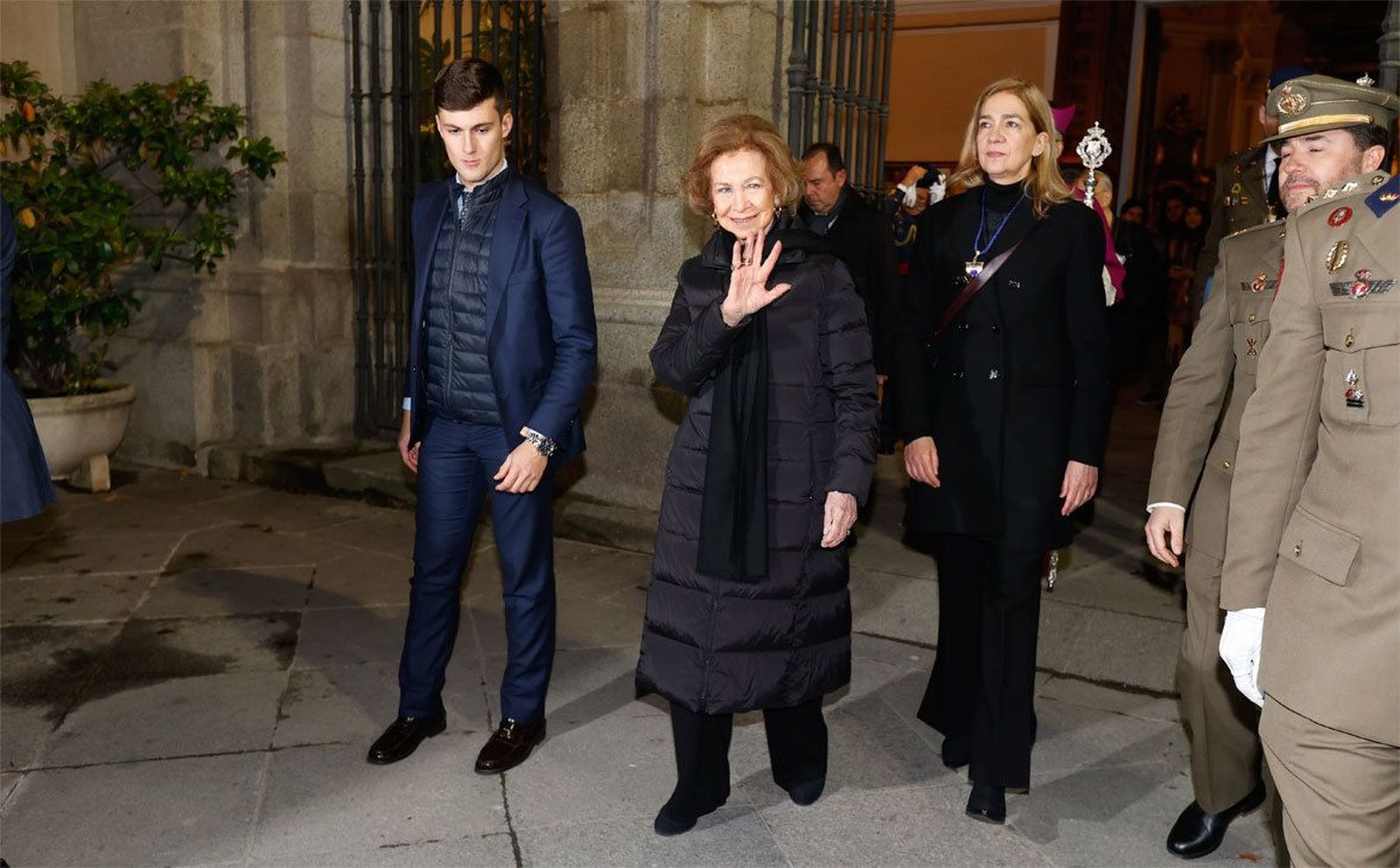 La reina Sofía permanece ingresada sin pistas sobre cuándo recibirá el alta