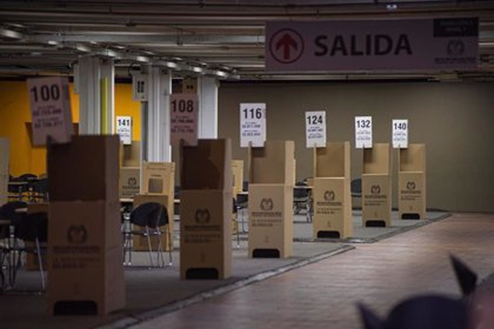 Petro, Gutiérrez y Fajardo lideran las consultas en las elecciones de Colombia