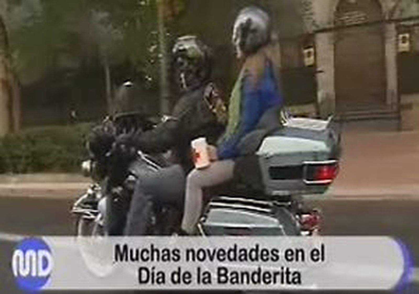 md_231010_banderita.wmv