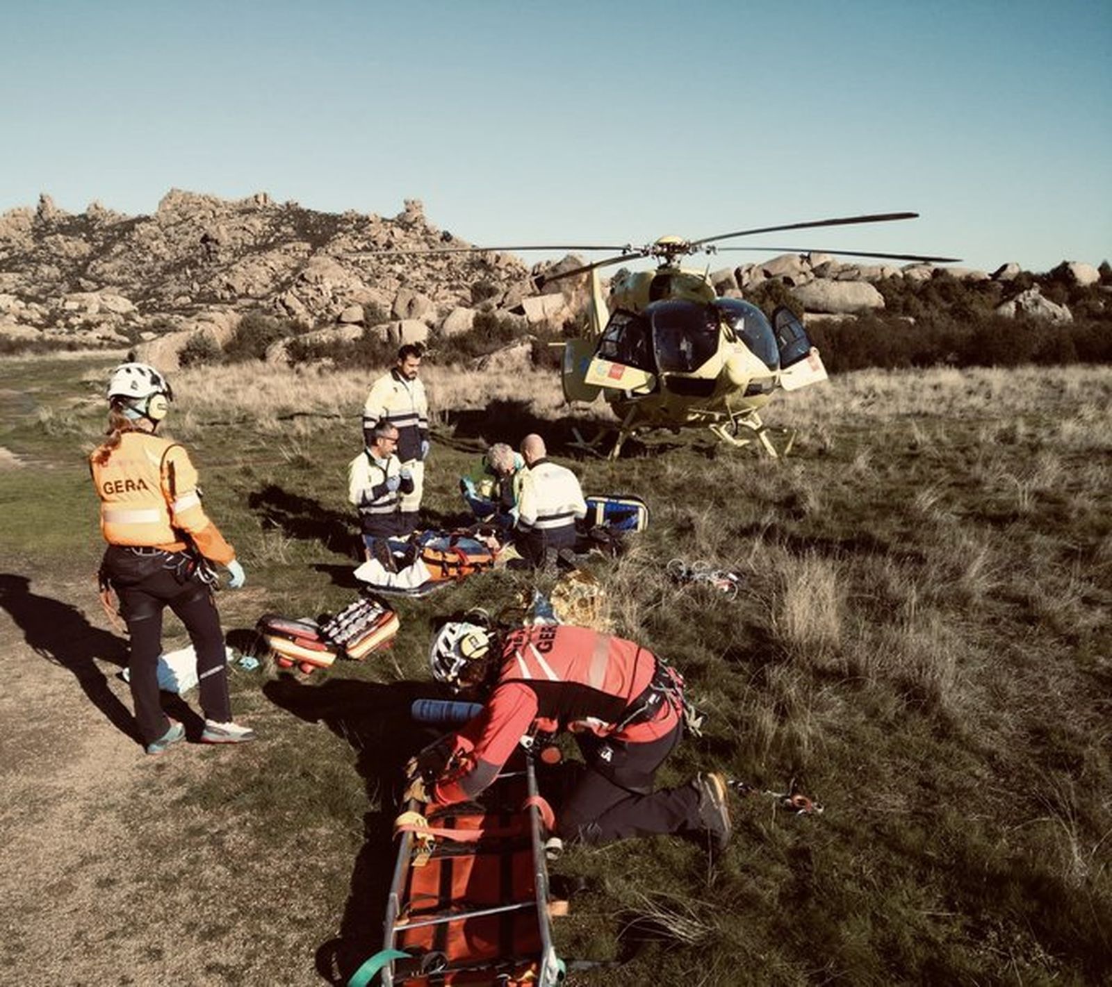 Rescate del GERA de Bomberos de la Comunidad en La Pedriza