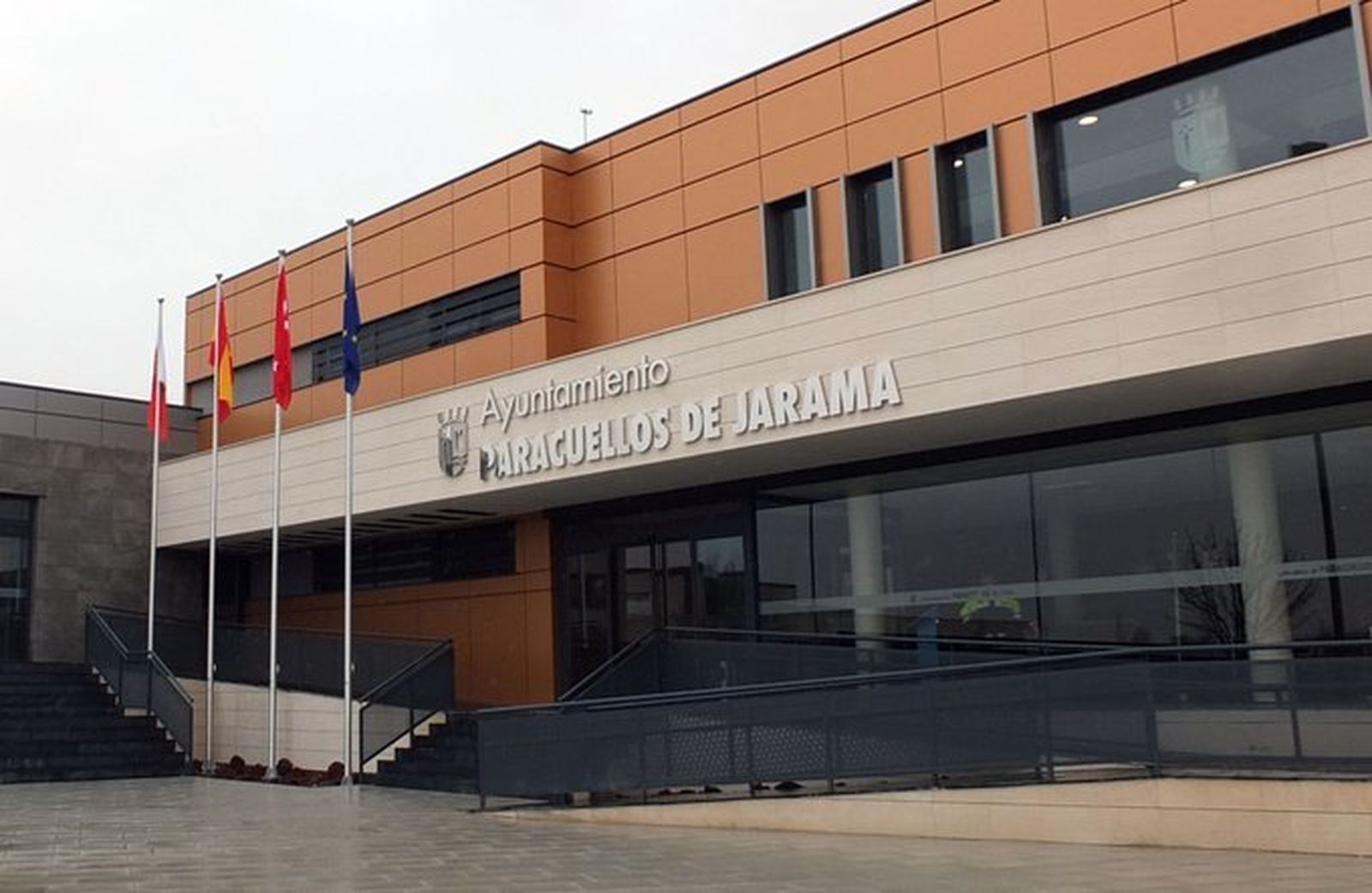 Edificio del Ayuntamiento de Paracuellos del Jarama