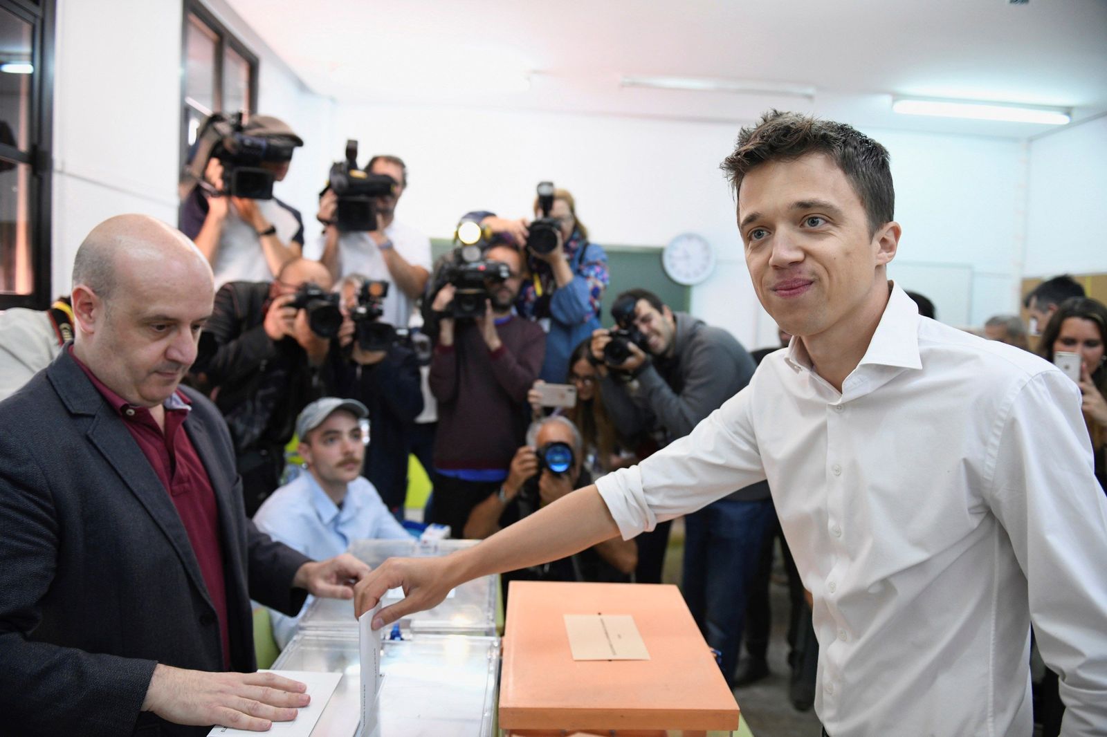 Errejón propone una negociación con PSOE y Ciudadanos para frenar a Vox y al PP