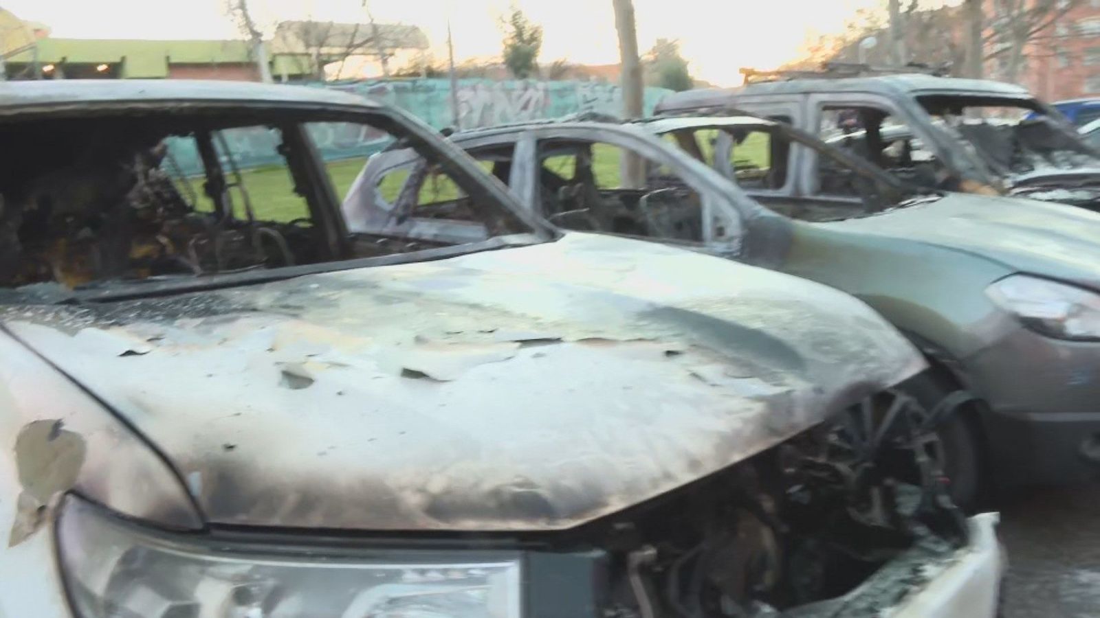 Noche incendiaria en Vallecas: diez coches calcinados durante la madrugada