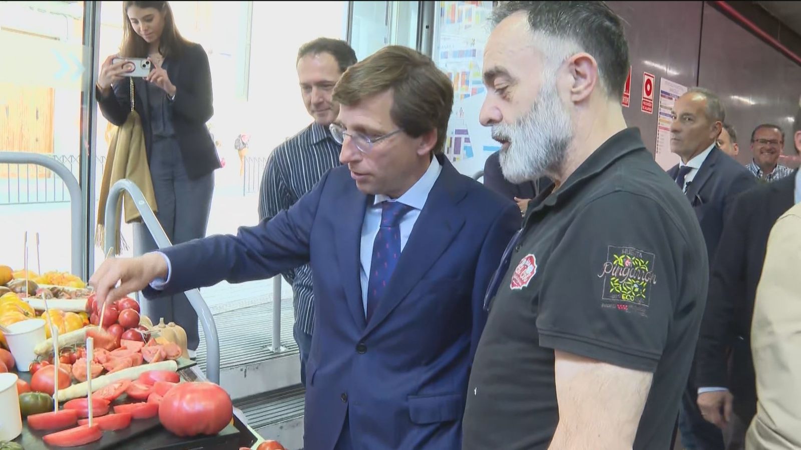 Almeida en el mercado Barceló