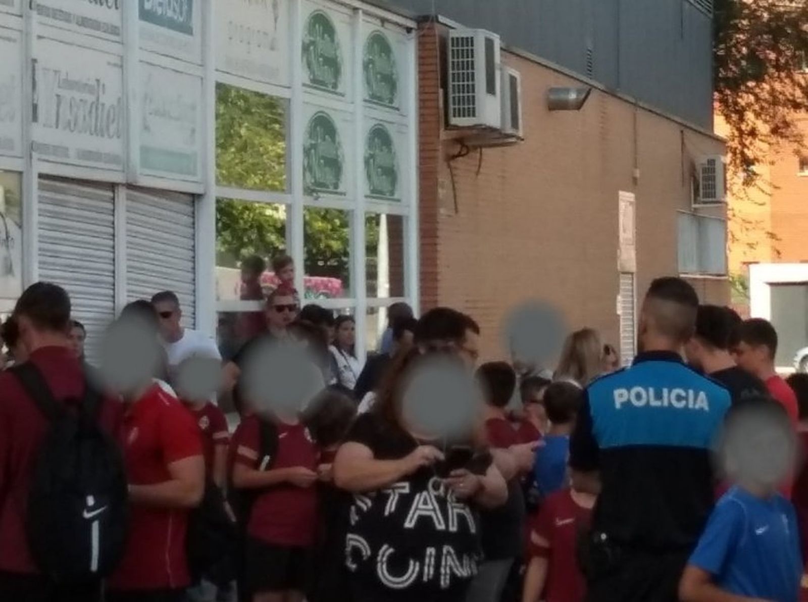 La Policía Local de Pinto impide el acceso al estadio Amelia del Castillo al Atlético Pinto