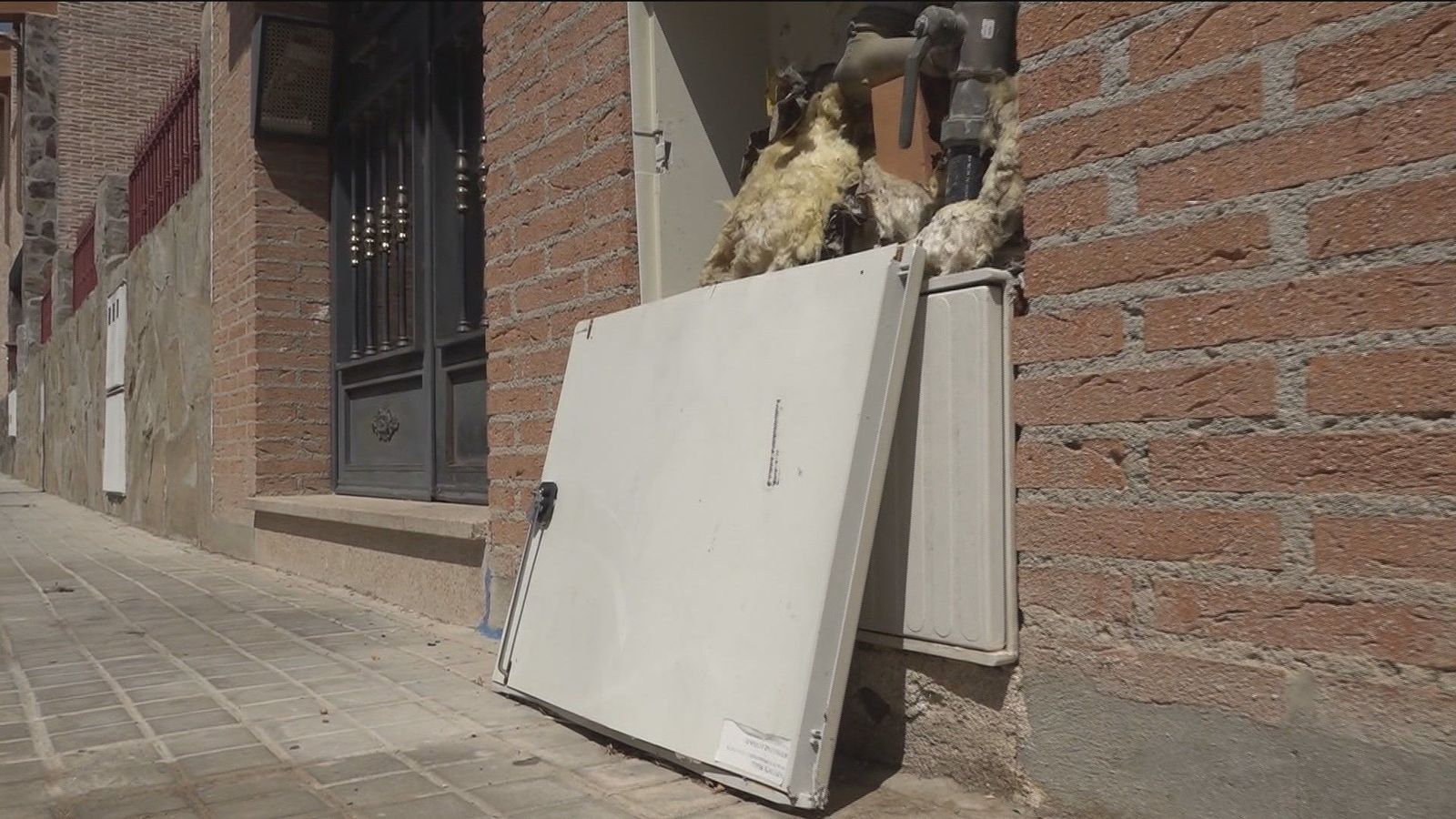 Los okupas invaden edificios enteros de Camarma de Esteruela