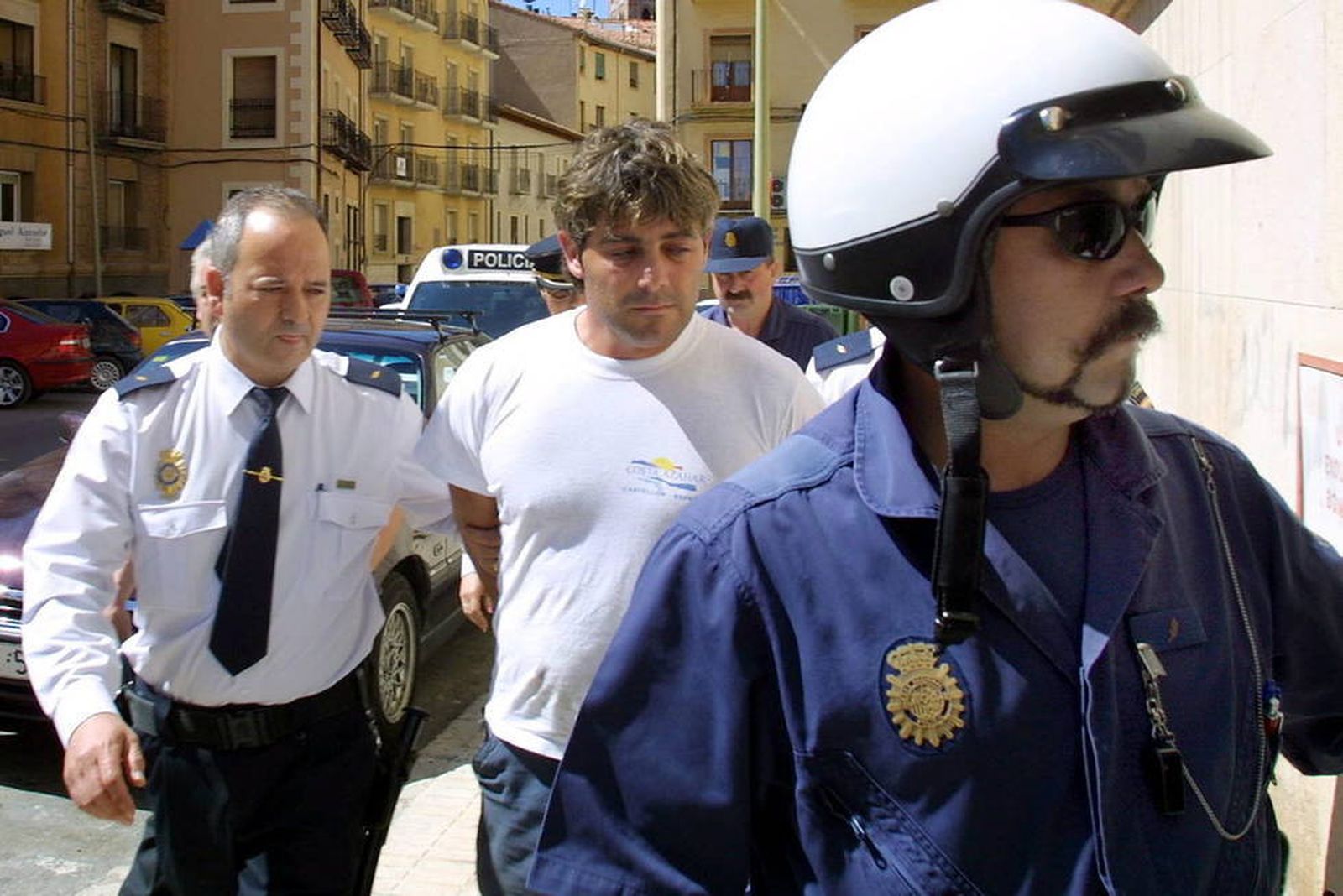 José Javier Salvador Calvo, dueño del piso en el que se ha encontrado el cadáver, fue condenado en 2003 por el asesinato de su mujer.