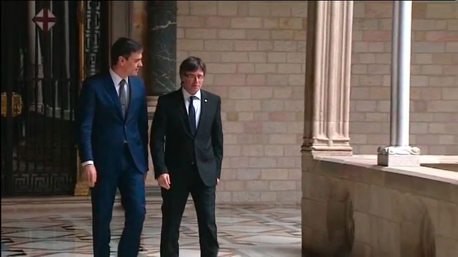 Puigdemont exige reunirse con Sánchez en el extranjero