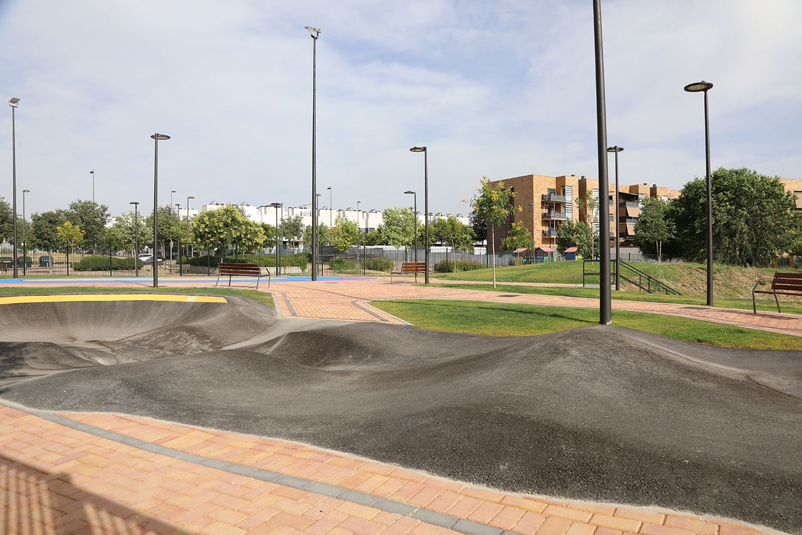 Pista de pump track en las instalaciones deportivas de Buenavista, en Getafe