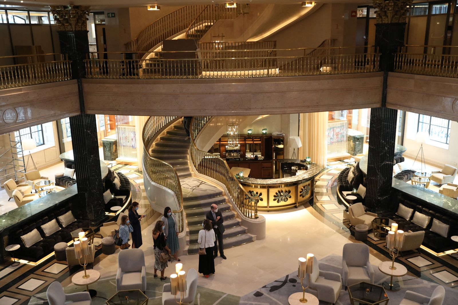 Escalera del Hotel Four Seasons