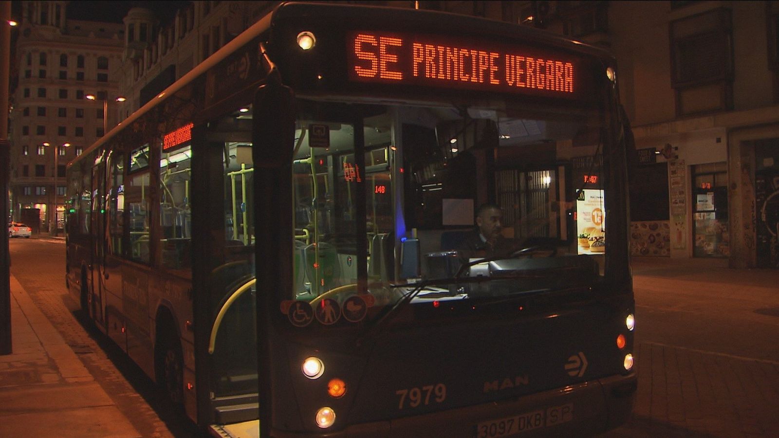 Un autobús gratuito para cubrir el tramo cortado de la linea 2 de Metro cortado