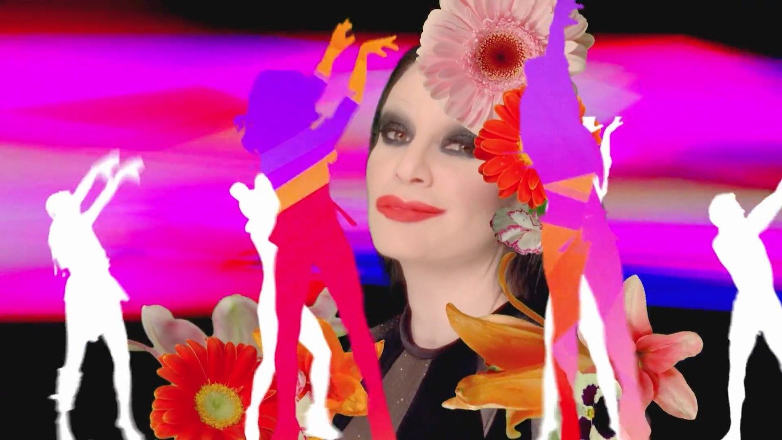 Alaska se vuelve existencialista: "La vida es hoy"