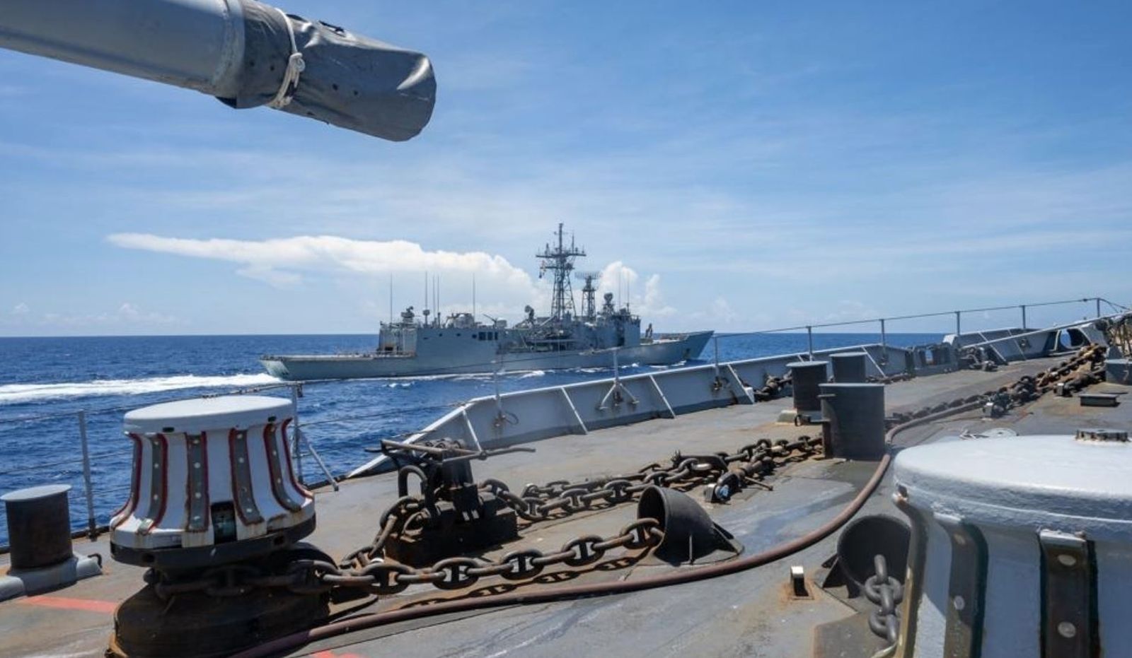 Buques de Italia y España en la misión 'Atalanta'