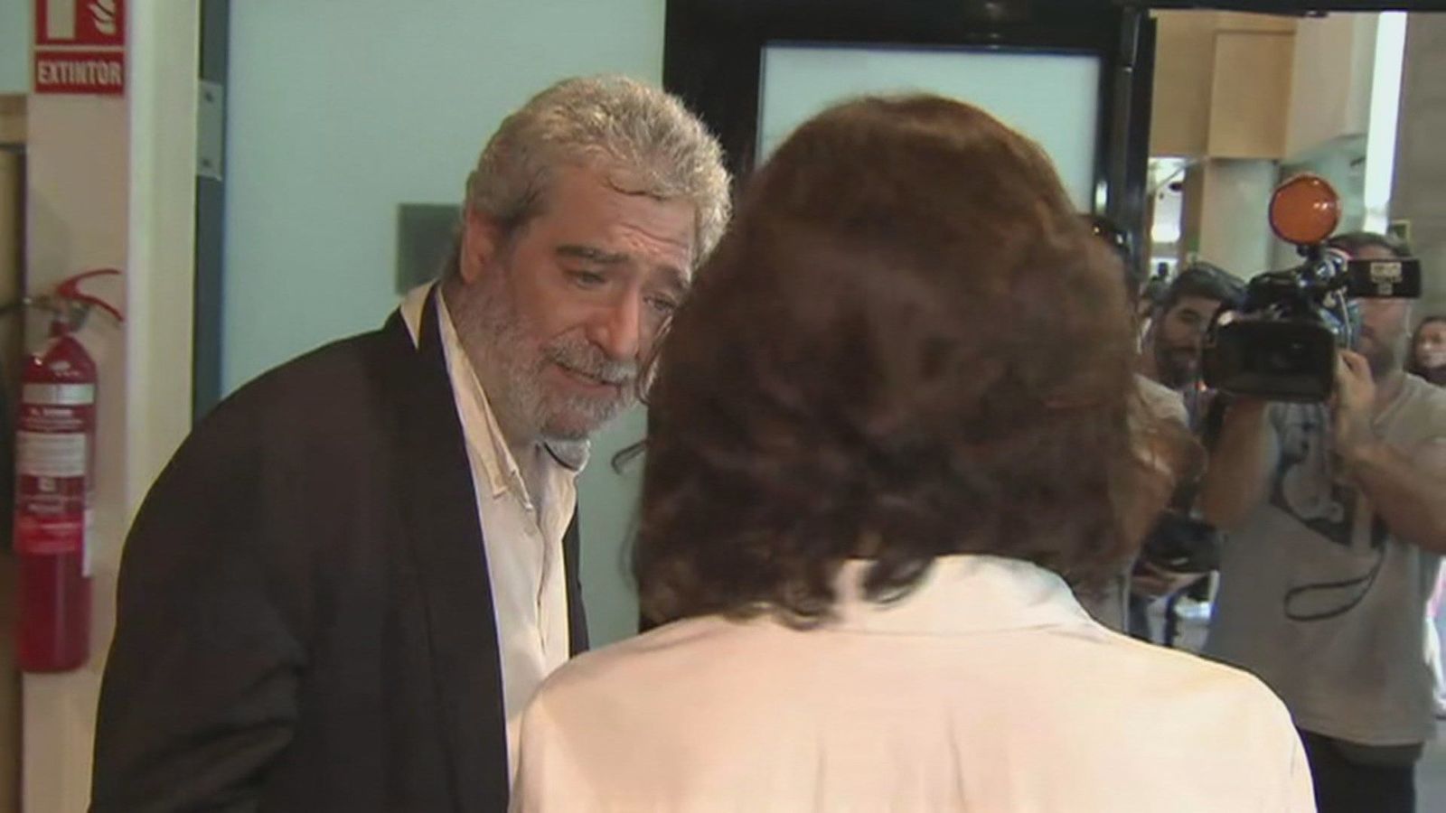 El jefe de gabinete de Ayuso reprocha al delegado del Gobierno su "falta de respeto" y le pide no mandar cartas con "mala educación"