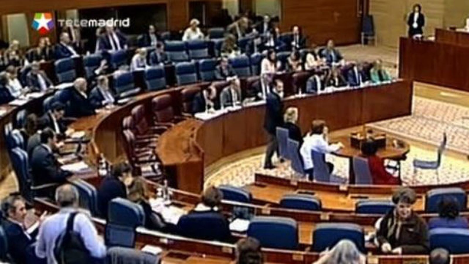 La Asamblea aprueba la regulación de los deberes escolares