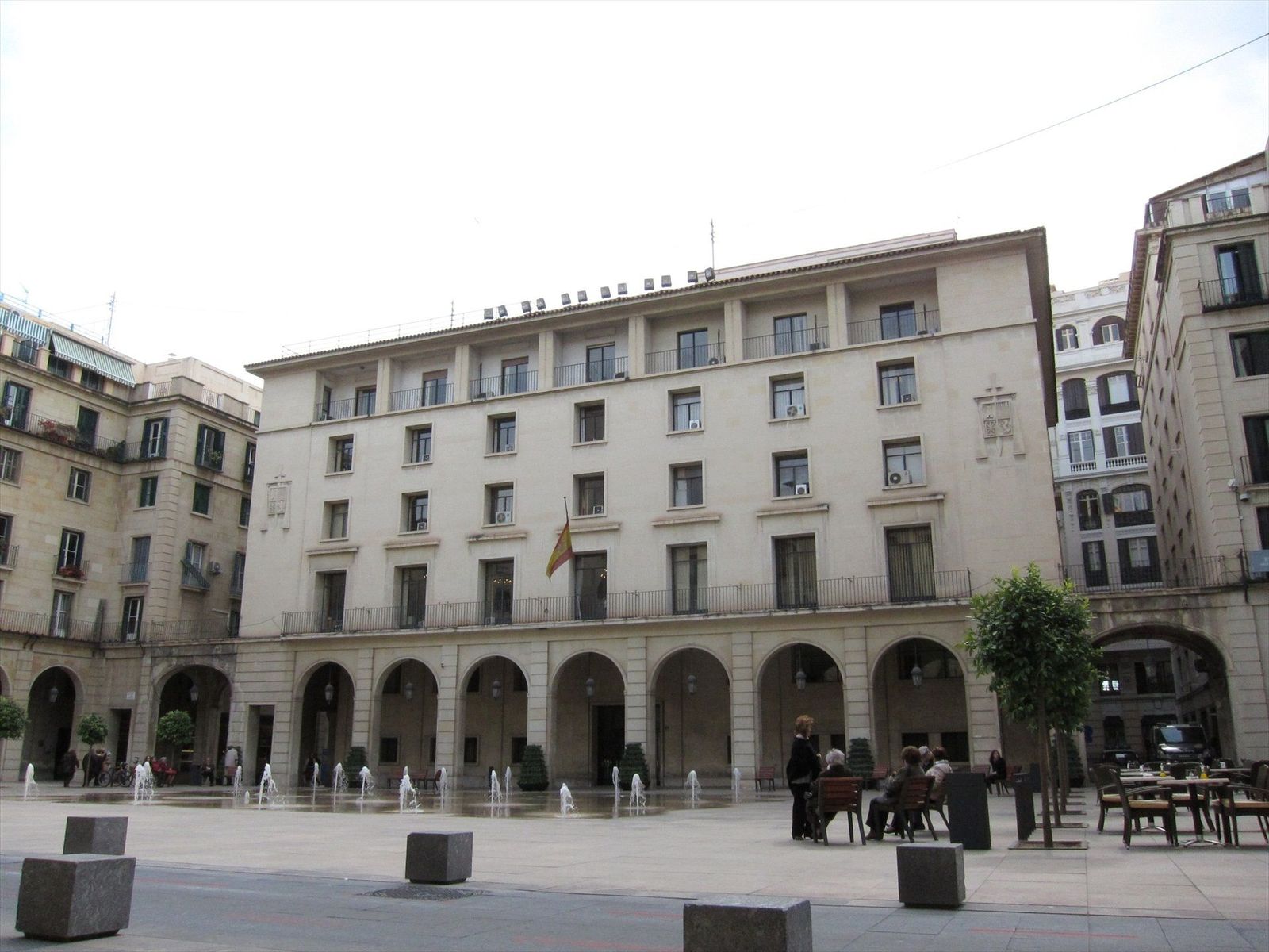 Un hombre acusado de acosar a su expareja se cambia de sexo y alega que ahora es mujer